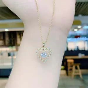 Korean fashion heart pearl rhinestone necklace, elegant gold chain clavicle jewelry for women.