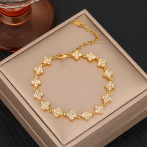 Luxury titanium steel rhinestone four leaf clover bracelet for women elegant gold jewelry charm