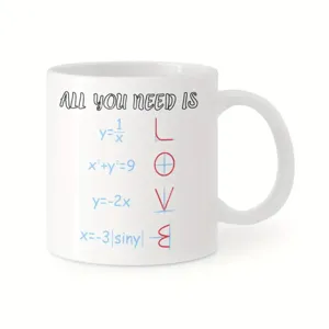 Tasse à café en céramique blanche avec impression de formules mathématiques amour.