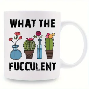 Vista detallada de la taza de café de cerámica blanca con bonito diseño gráfico de plantas y texto.