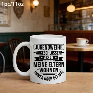 Primer plano de taza de café de cerámica blanca con cita en alemán, taza 11oz.
