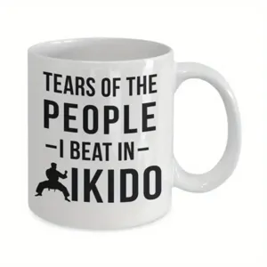 Taza de cafe de ceramica blanca con divertido diseno de aikido para uso diario en oficina.
