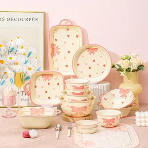 Set di stoviglie in ceramica stile ins con fiocco rosa e cuori, ciotola e piatto in ceramica.