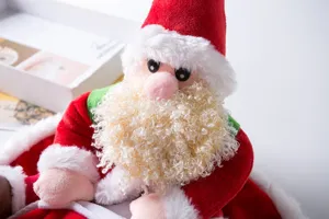 Costume de animal de compagnie Père Noël détail peluche gros plan accessoire de fête drôle