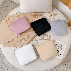 Women's Cute Plush Shoulder Bag Candy Color Soft Faux Fur Crossbody Bag Autumn Winter Chain Bucket Handbag