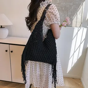 Retro schwarze Häkel Fransen Tote Bag, ausgehöhlte große Schultertasche für Damen