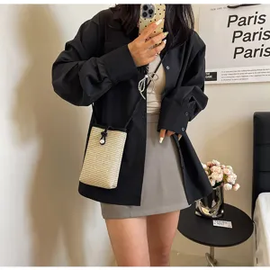 Stylish minimalist straw woven crossbody phone bag casual small messenger pouch for women