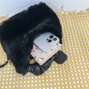 Sac à main en peluche duveteuse noire automne hiver fourrure chaîne sac bandoulière doux