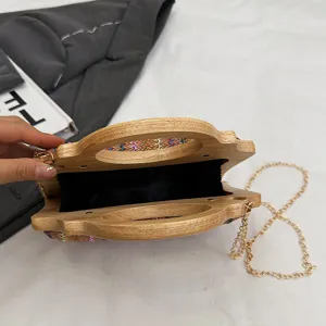 Bolso cruzado elegante de paja para mujer con asa de madera, bolso de concha de verano con cadena.