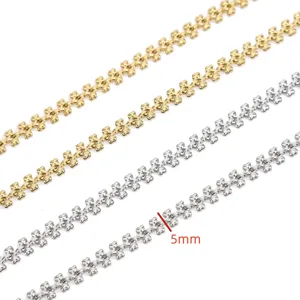 Stainless steel heart chain detail view, vacuum electroplated 5mm width DIY accessory.