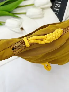 Sac bandoulière dumpling en nylon jaune moutarde sac cabas quotidien décontracté vue principale