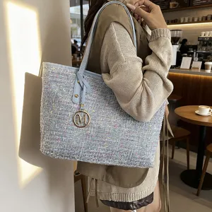 Stylish women's tweed shoulder bag large capacity casual tote bag for daily autumn fashion wear.
