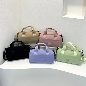 Sac Bandoulière Femme en Tissu Oxford Grande Capacité Forme Polochon Sac à Épaule Léger Navettage Voyage Avec Poignée