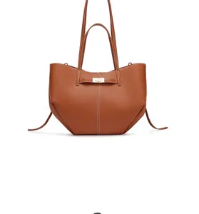 Braune Leder Henkeltasche grose Kapazitat Fledermaus Form Schultertasche fur Damen