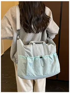Erweiterbare Reisetasche große Kapazität Fitness Umhängetasche für Kurztrips hellblau.