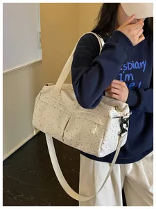 Lässige große Reise-Fitness-Tasche mit Stern-Mond-Druck für Damen Alltag und Sport.