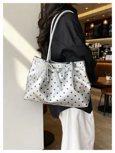 Borsa a spalla argentata a pois con ciondolo fiocco di perle stile coreano per donne.