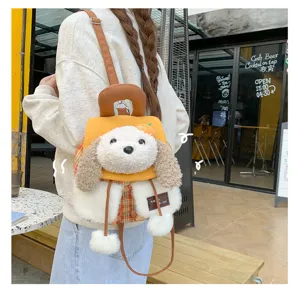 Adorable sac à dos en peluche chiot style japonais avec oreilles douces et détails à carreaux.