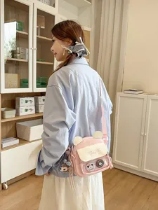 Sac bandoulière rose style japonais avec mignonnes oreilles d'ours et poche transparente.