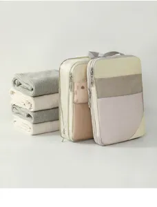 Reise Kompressionspacktaschen Set für Kleidung und Schuhe Organisation im Koffer.