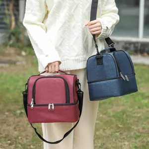 Double layer insulated lunch bag with shoulder strap, cooler bag for daily outdoor use.