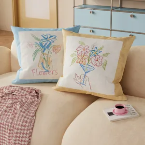 Housse de coussin à motif floral esthétique dopamine, impression double face décorative.