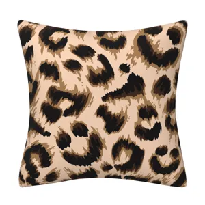 Fodera per cuscino in morbido peluche corto con stampa leopardata per divano e salotto.