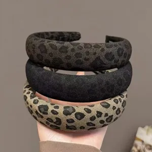 Set van gewatteerde stoffen haarbanden met luipaardprint en effen stijl voor dames.