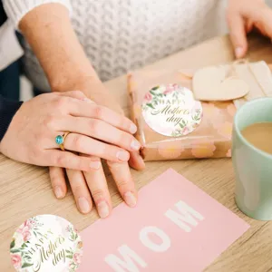 Mother's Day gold foil sticker roll 500pcs decorative adhesive labels for gift wrapping and parties