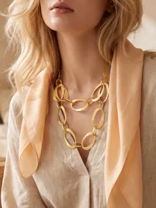 Matte vergoldete mehrlagige Halskette mit ovalen Gliedern für Damen im Vintage Stil Schmuck.