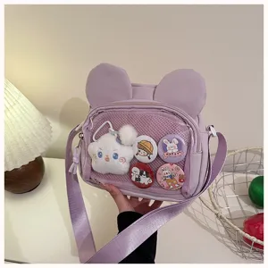 Japanische süße lila Ita Tasche transparente Umhängetasche mit Plüschwolke und Pins.