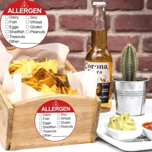 Vista detallada de etiqueta de advertencia de alérgenos con casillas para necesidades dietéticas.