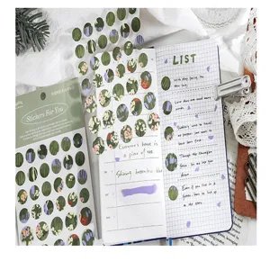 Set de pegatinas redondas decorativas PaperMore, papelería de diario con motivos de plantas frescas.