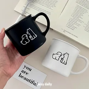 Mug Chiot en Céramique Mignon Minimaliste Mat Noir Blanc Dessin Animé Couple Tasse Eau Résistant à la Chaleur Maison