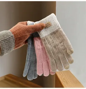 Guanti invernali in maglia calda con touchscreen per donne e uomini, guanti termici spessi.