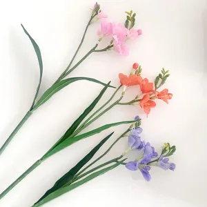 Bouquet di fiori di fresie artificiali pianta realistica per decorazione tavola matrimonio casa