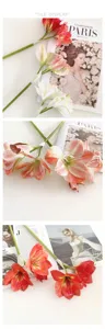 Vista dettagliata del fiore di amaryllis finto, arredamento floreale realistico al tatto.