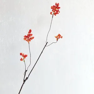 Rama de bayas rojas artificiales flor falsa para decoracion zen hogar, fruto de otoño principal.