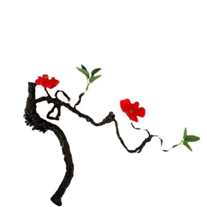 Künstlicher Pflaumenblüten-Zweig mit roten Blüten und grünen Blättern für die Deko