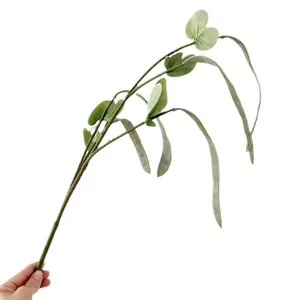 Stelo di pianta di fagiolo artificiale da appendere per decorazione, foglie e baccelli realistici.