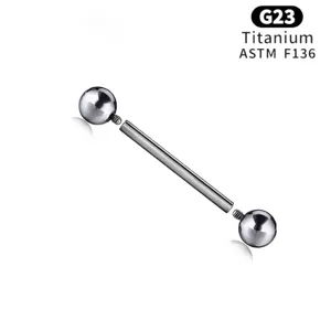 Detailansicht des Titan Zungenpiercings mit hochglanzpolierter Oberfläche und Innengewinde.