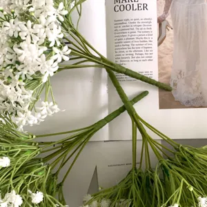 Fleurs artificielles de gypsophile blanc fausses fleurs pour la décoration de mariage