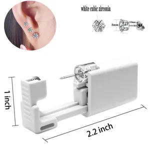Einweg Ohrpiercing Pistole Set mit weißen Zirkonia Ohrringen, sicheres Körperpiercing Tool.