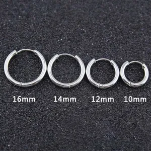 Edelstahlohrringe Creolen fuer Damen und Herren, minimalistische silberne Basic Ohrringe.