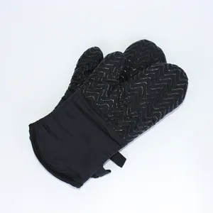 Schwarze Silikon Baumwolle Ofenhandschuhe hitzebeständige Küchen Handschuhe zum Backen Kochen.