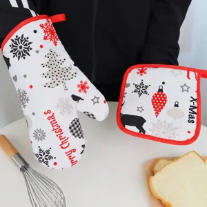 Christmas oven mitts and pot holders set, heat resistant baking gloves for kitchen cooking.