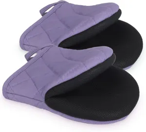 Duck-bill oven mitts and pot holders set, heat-resistant kitchen baking gloves purple.
