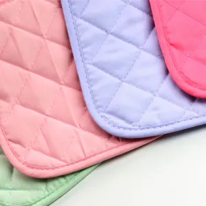 Dessus de plat matelassé pastel carré en tissu dessous de verre cuisine résistant