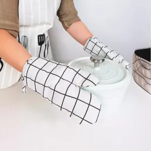 Thickened Cotton Linen Heat Insulating Oven Gloves Kitchen Baking High Temperature Scald-Proof Pot Holder Mittens