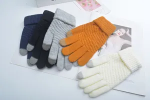 Winter warm knitted touchscreen gloves for men and women, cute five-finger gloves for cycling outdoor.